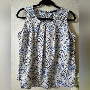 Tommy Hilfiger blouse 👚Medium